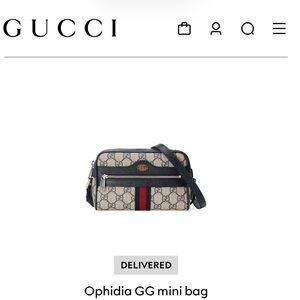 Gucci GG Ophidia Mini Bag in Navy.
No scratches, flaws or signs of wear.